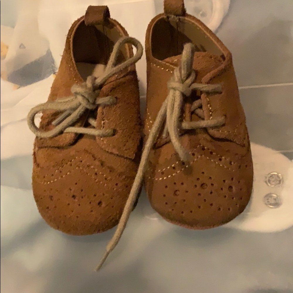 Gap moccasin